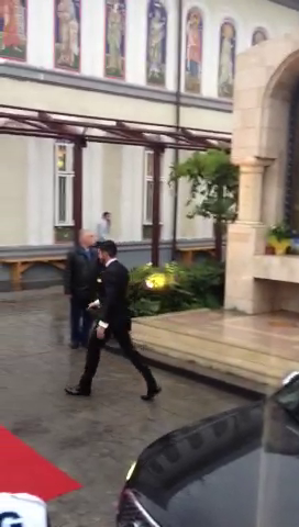 Victor Slav, sobru si elegant in ziua nuntii lui