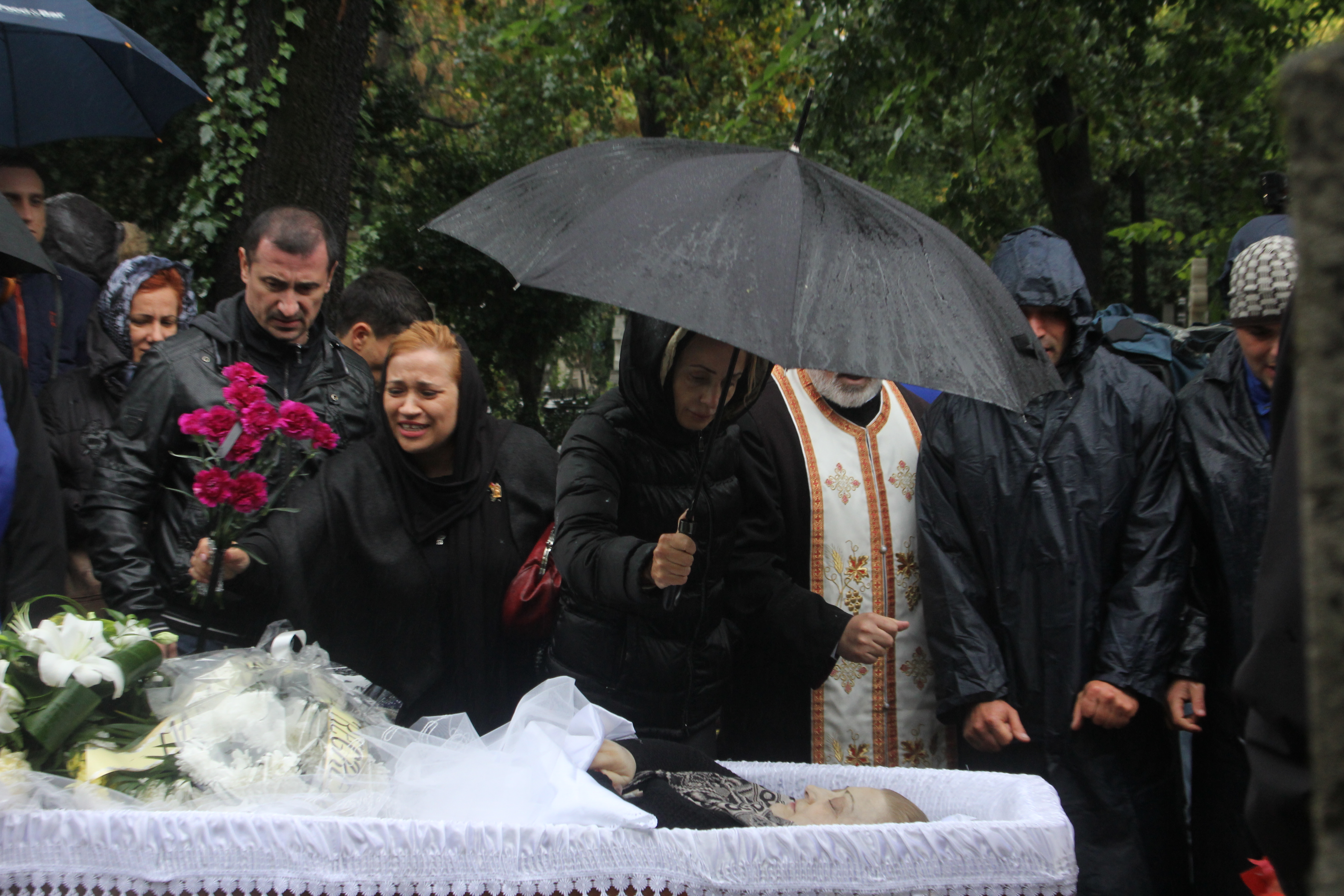 Daniela a vrut ca mama ei sa stea desperita pana in ultima clipa