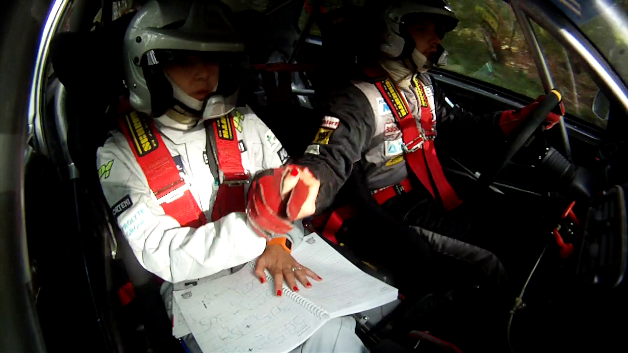 Pilotul a fost extrem de multumit de prestatia blondei