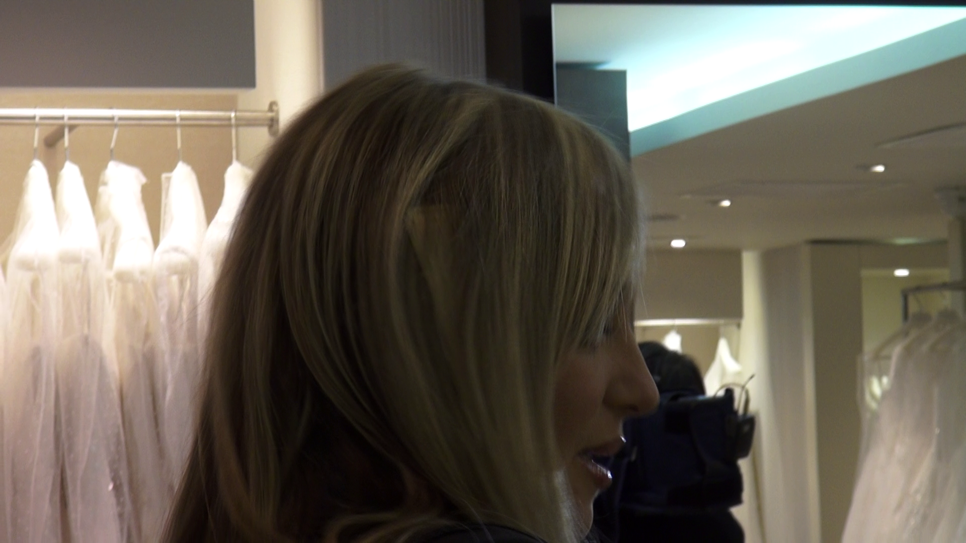 Tania a avut insa noroc ca extensia din par artificial nu a cedat de tot