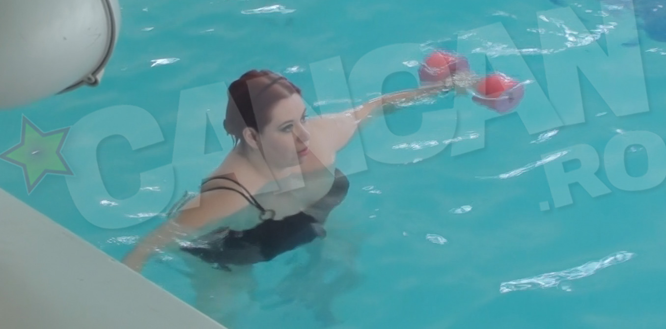 Oana Roman face zilnic exerciţii fizice în apă. Vedeta vrea ca micuţul ei să se dezvolte sănătos