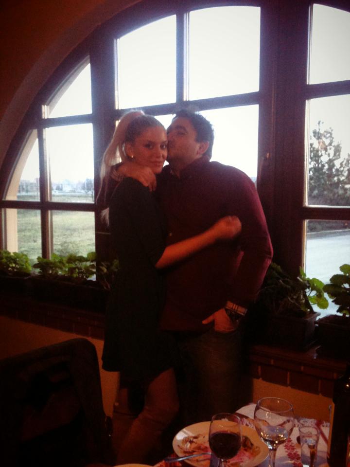 Amorezii o tin dintr-o vacanta in alta