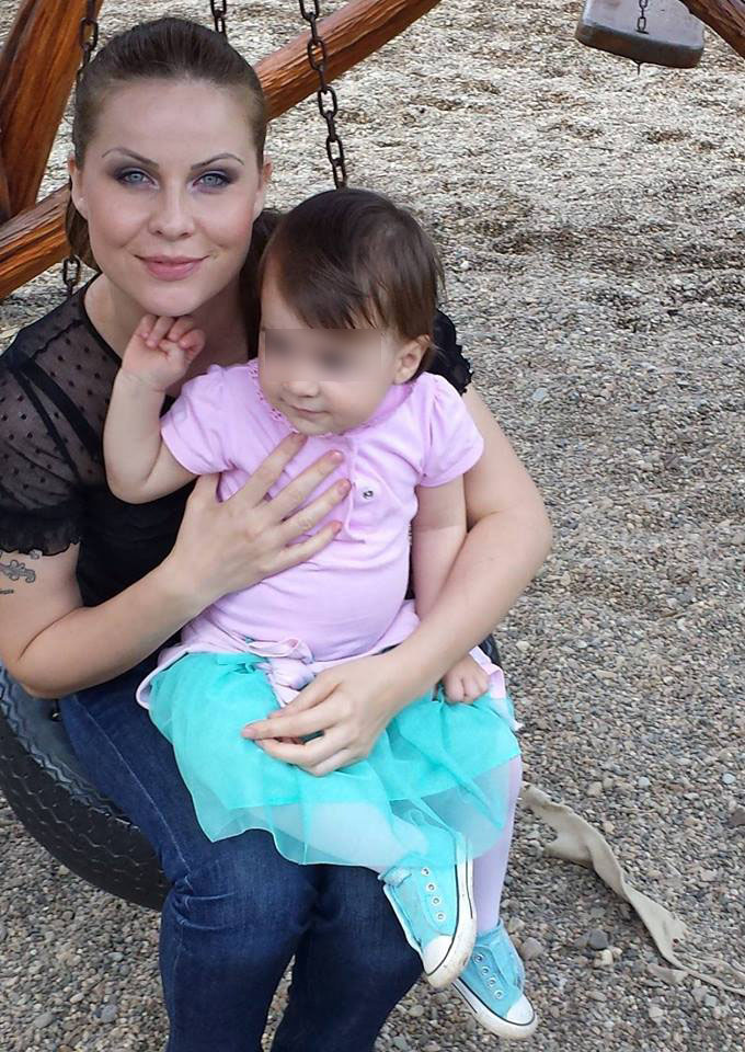 Doinita are o fetita si acum asteapta un al doilea copil