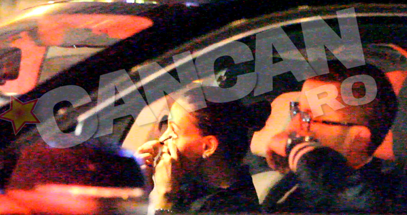 Anca a vrut sa isi refaca machiajul in masina, in timp ce se indreptau spre un club