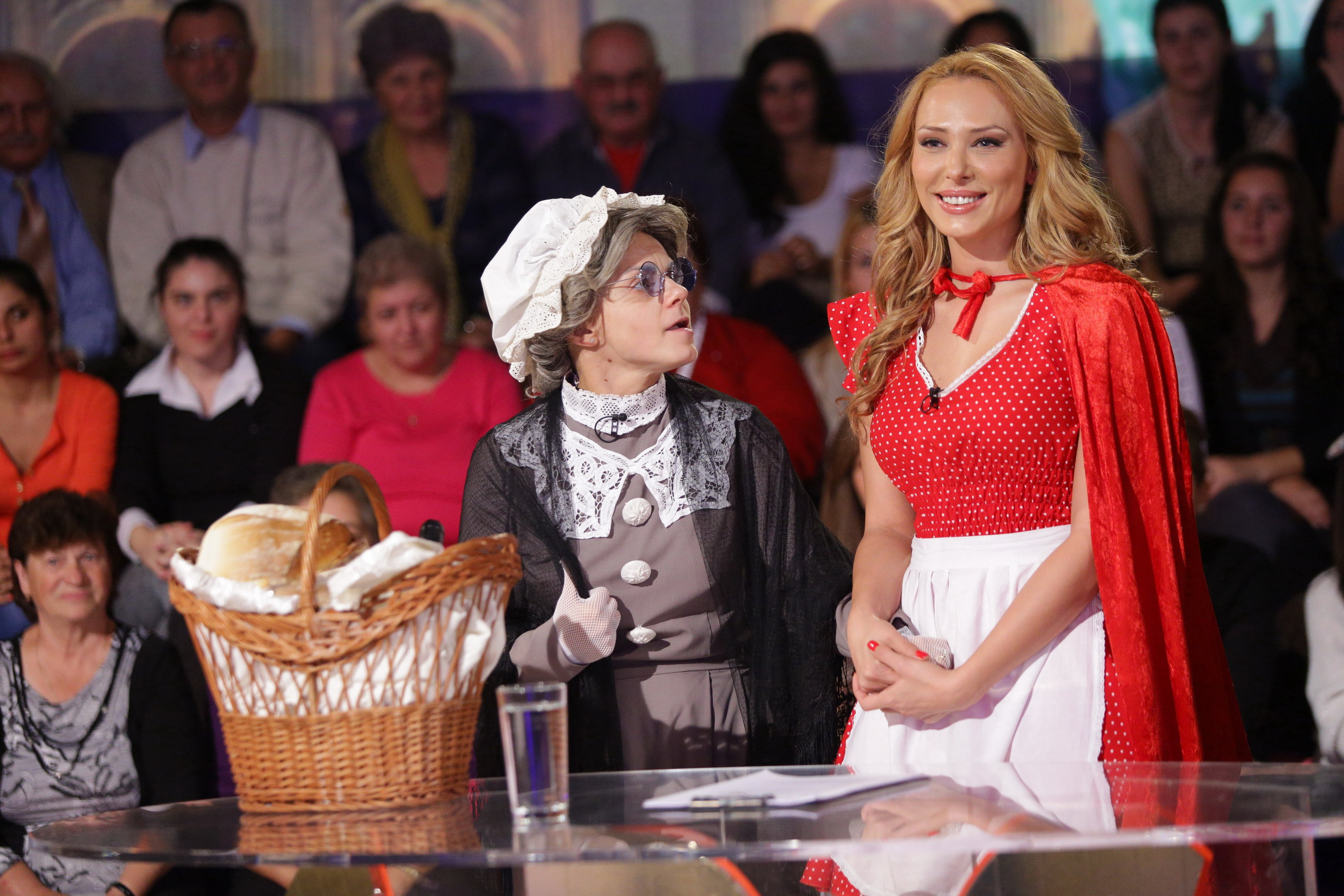 Iulia apare la SRC alaturi de Jojo