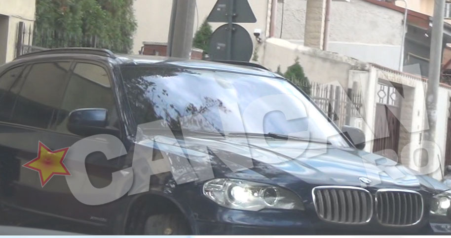 Stefan a plecat la o ora si jumatate dupa iubita lui, insotit de asistentul lui