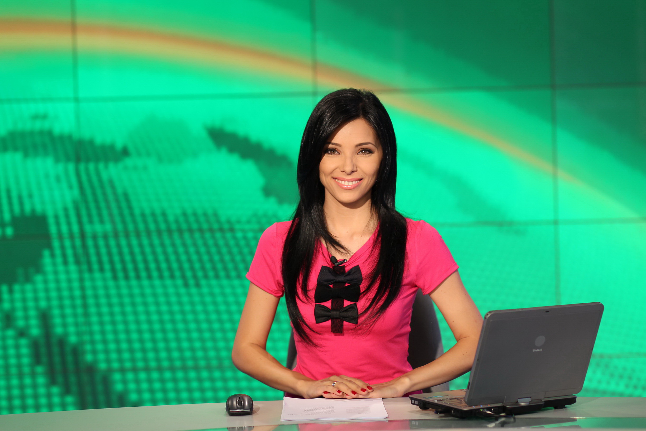 Parul Corinei este unul superb si sanatos