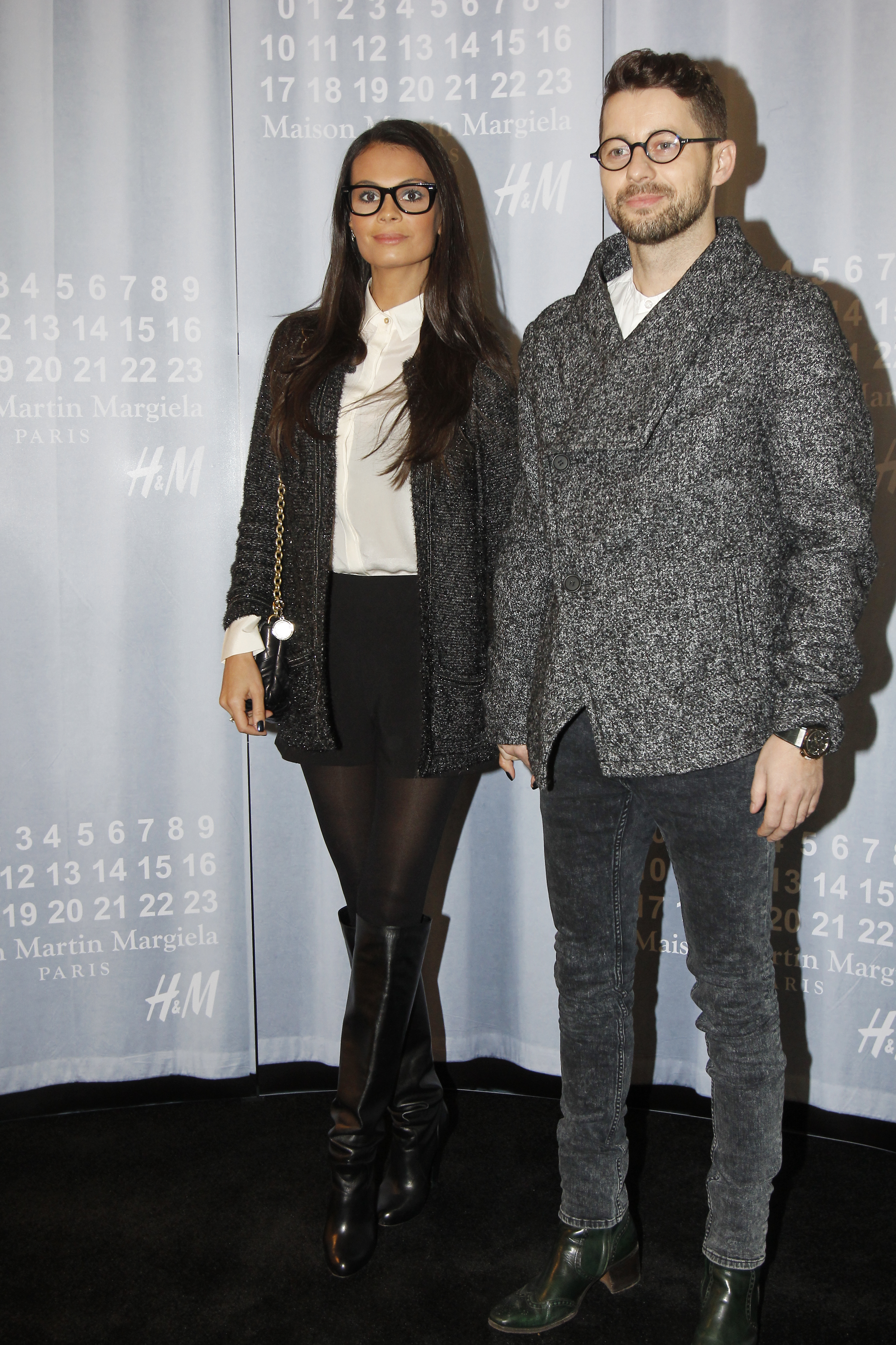 Anca si Adi s-au asortat pana si in ceea ce priveste ochelarii, alegand un model de 