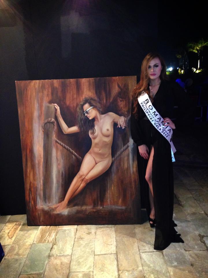 In cadrul show-ului un pictor a realizat un tablou cu nudul romancei, care s-a vandut ulterior cu aproape 2000 de euro