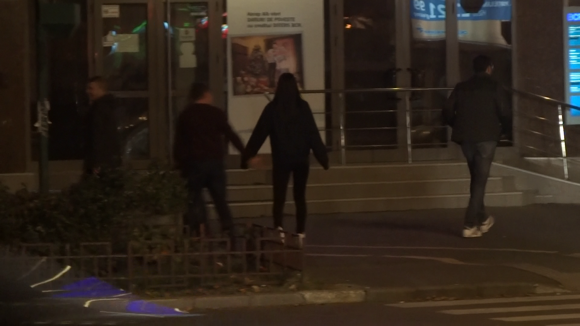 La plecare, Giovanni a mers singur la masina