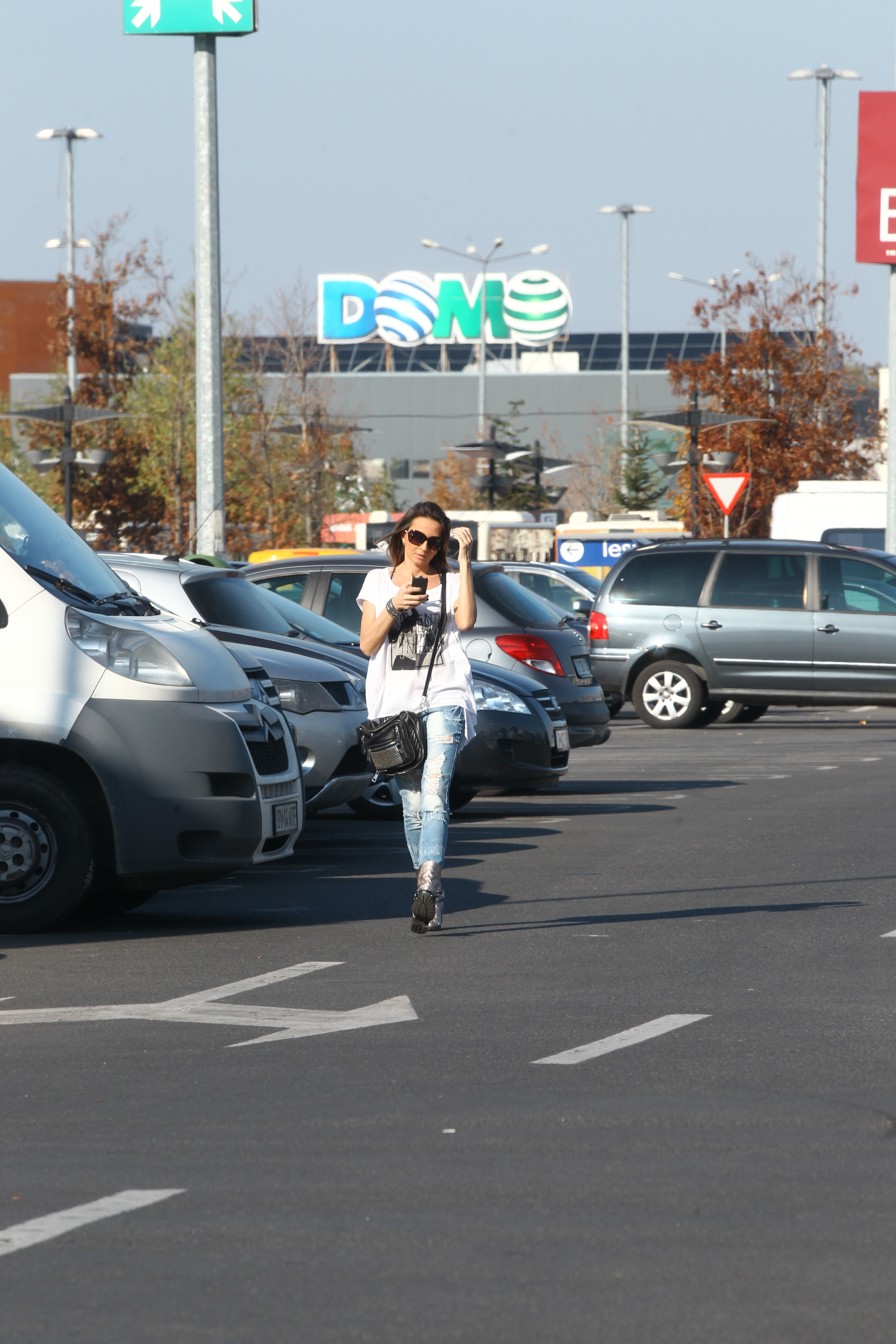 Crina a slabit mult in ultima vreme, ajungand acum piele si os