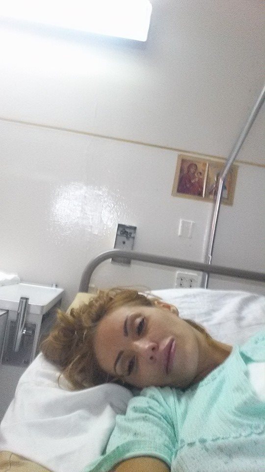 De cateva zile Flore este internata in spotal si urmeaza sa fie operata