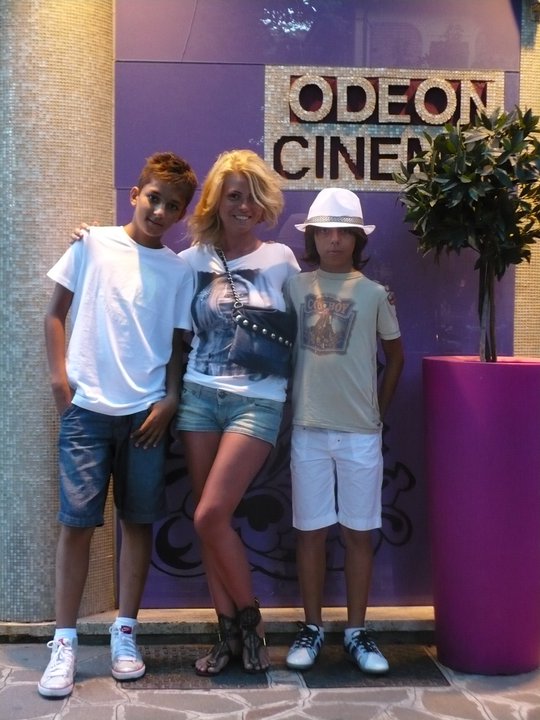 Catalina are dimensiunile unui manechin de podium