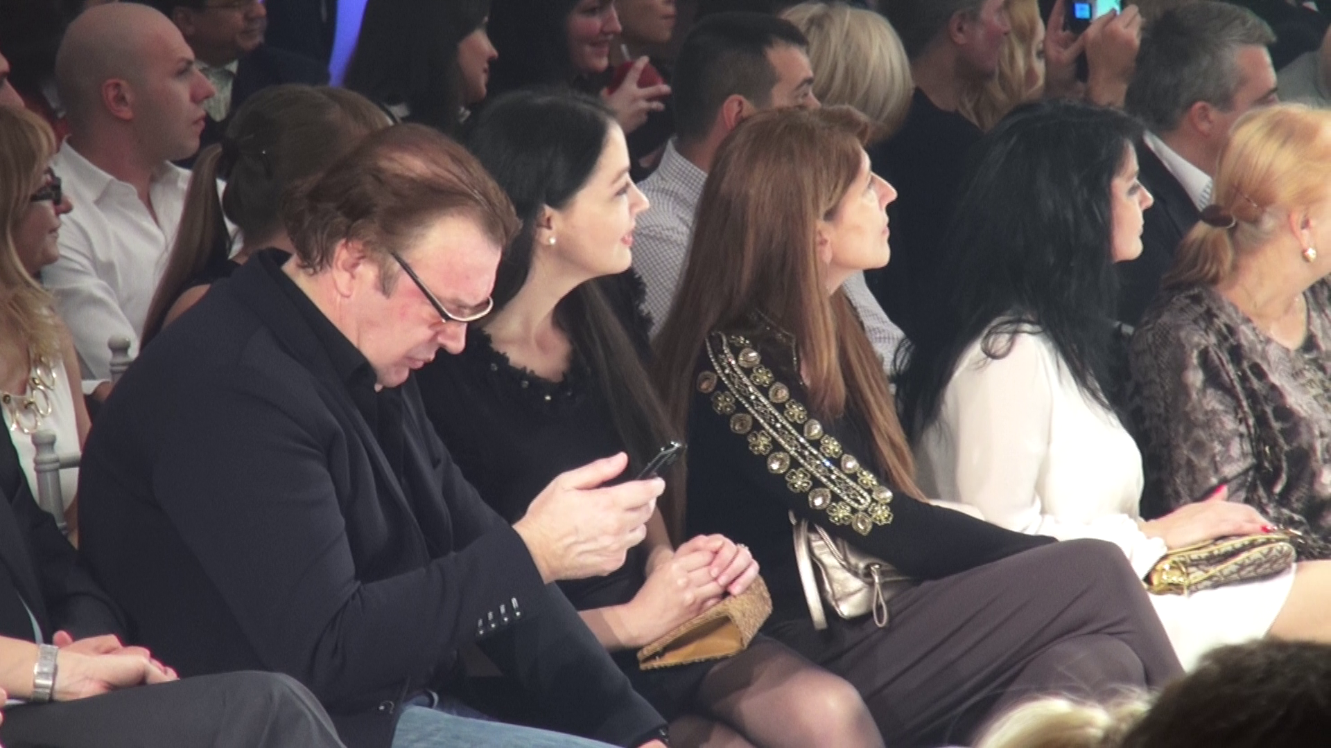 Si vederea pare sa-i joace feste lui Cotabita