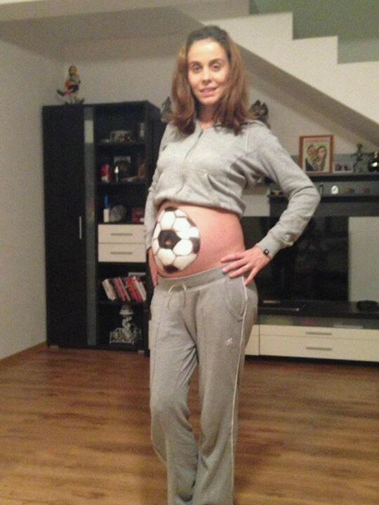 Insarcinata in cateva luni, sotia lui Florentin isi arata mandra burtica