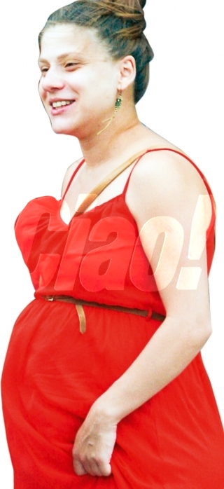 Actrita s-a ingrasat 25 de kilograme in timpul sarcinii