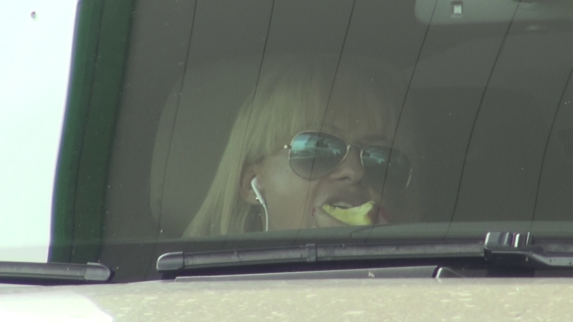 Cantareata este innebunita dupa fructe