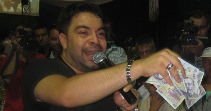 Florin Salam concerteaza in aceste zile in Spania