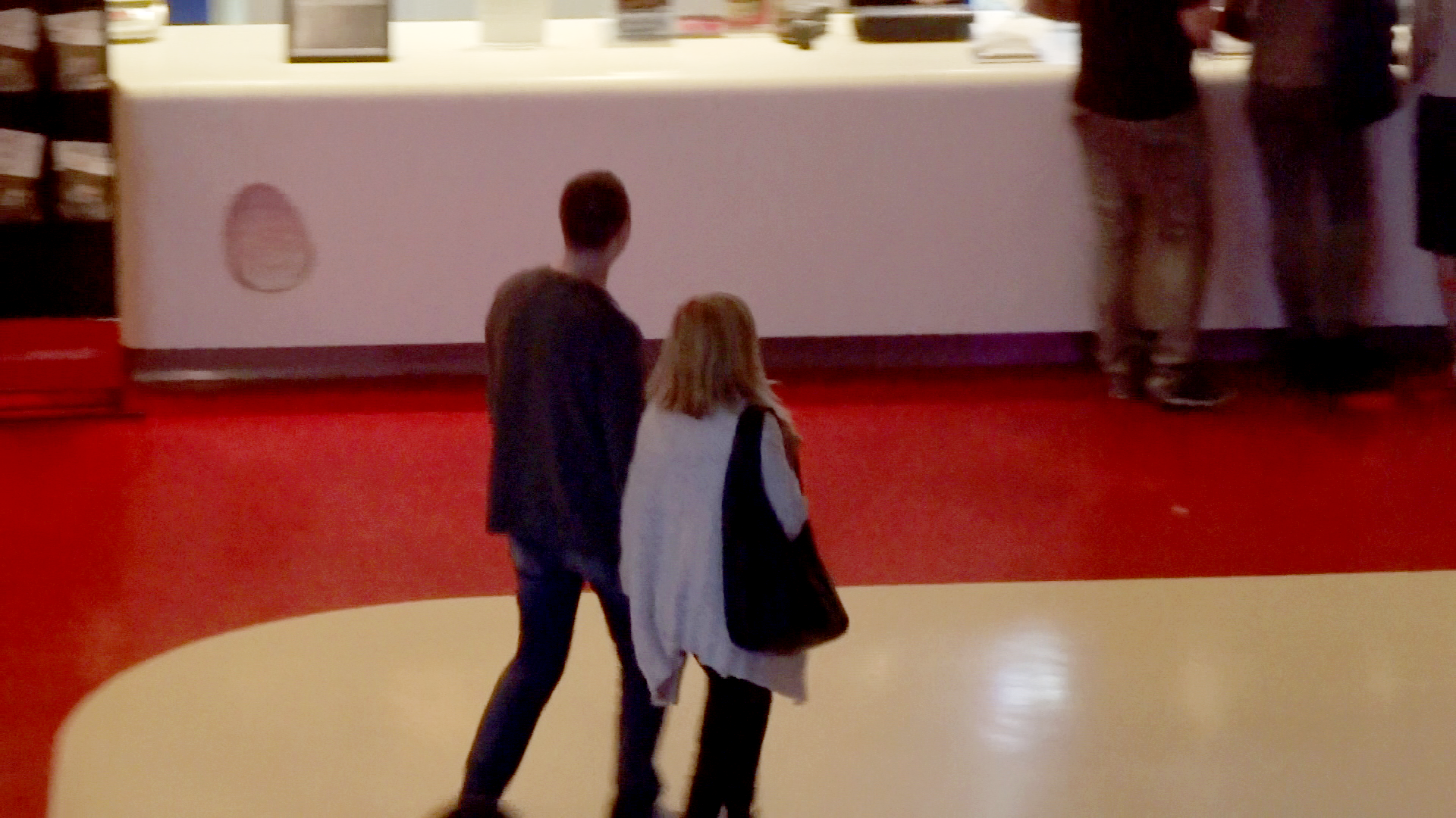 Simona si Razvan si-au petrecut dupa-amiaza la mall