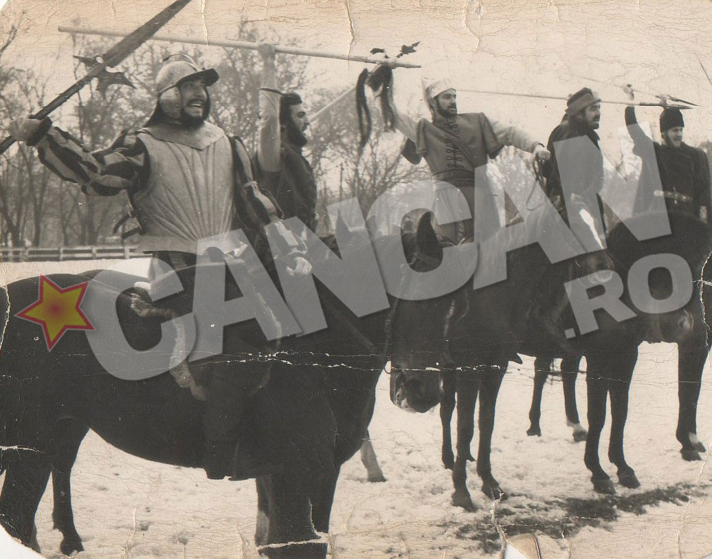 Tatal cantaretei calarea din tinerete si chiar a participat la proiecte cinematografice