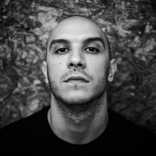 Guess Who foloseste masina de tuns in fiecare saptamana