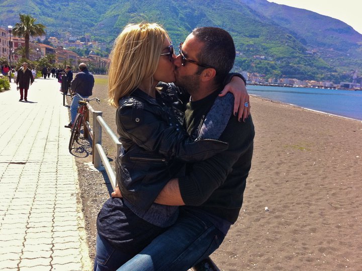 Pasquale si-a dus iubita de mai multe ori in vizita, in Italia