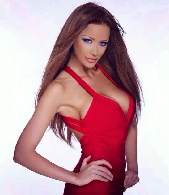 Bianca este, acum, una dintre cele mai atragatoare femei din showbiz