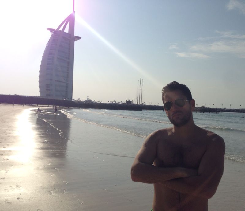 Solistul a petrecut foarte mult timp la plaja