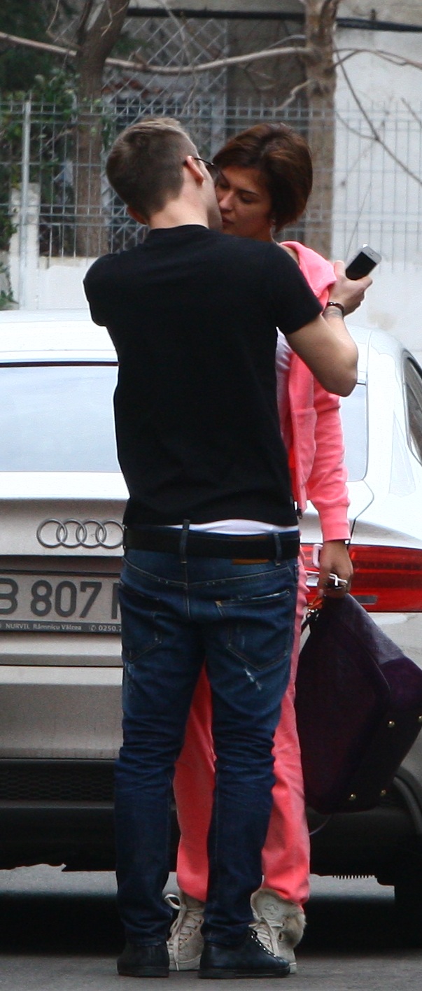 Pentru prima intalnire, asa cum declara, cei doi par extrem de apropiati