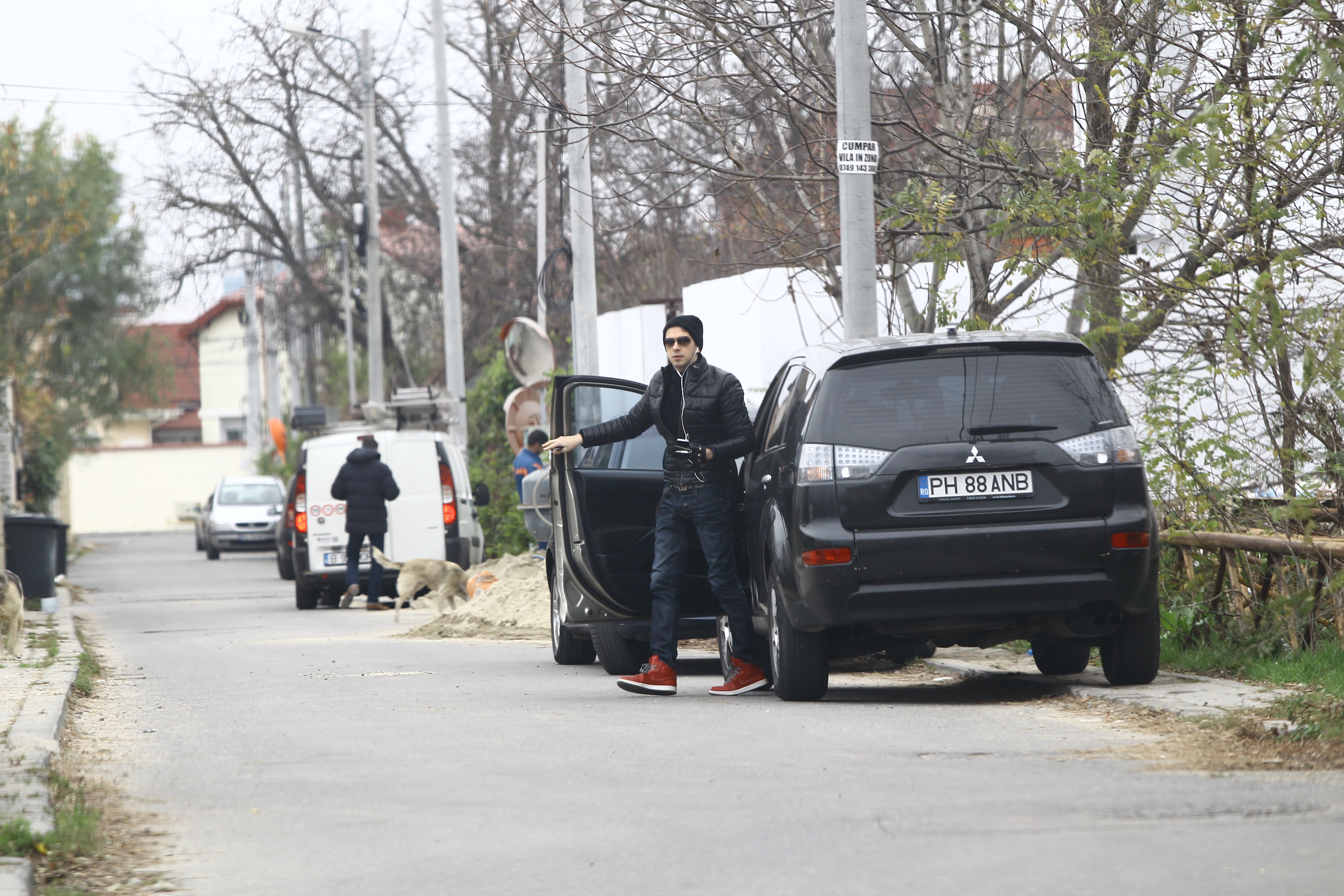 Ultima oprire a lui Keo a fost la casa din Baneasa, unde merge zilnic sa se asigure ca totul decurge conform planurilor