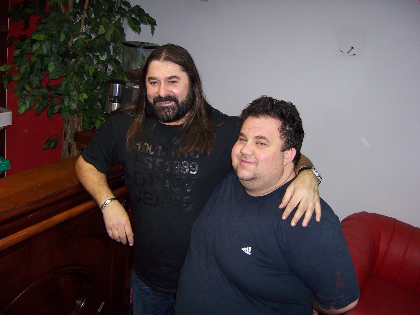 Impresarul a cantarit, cel mai mult, 170 de kilograme