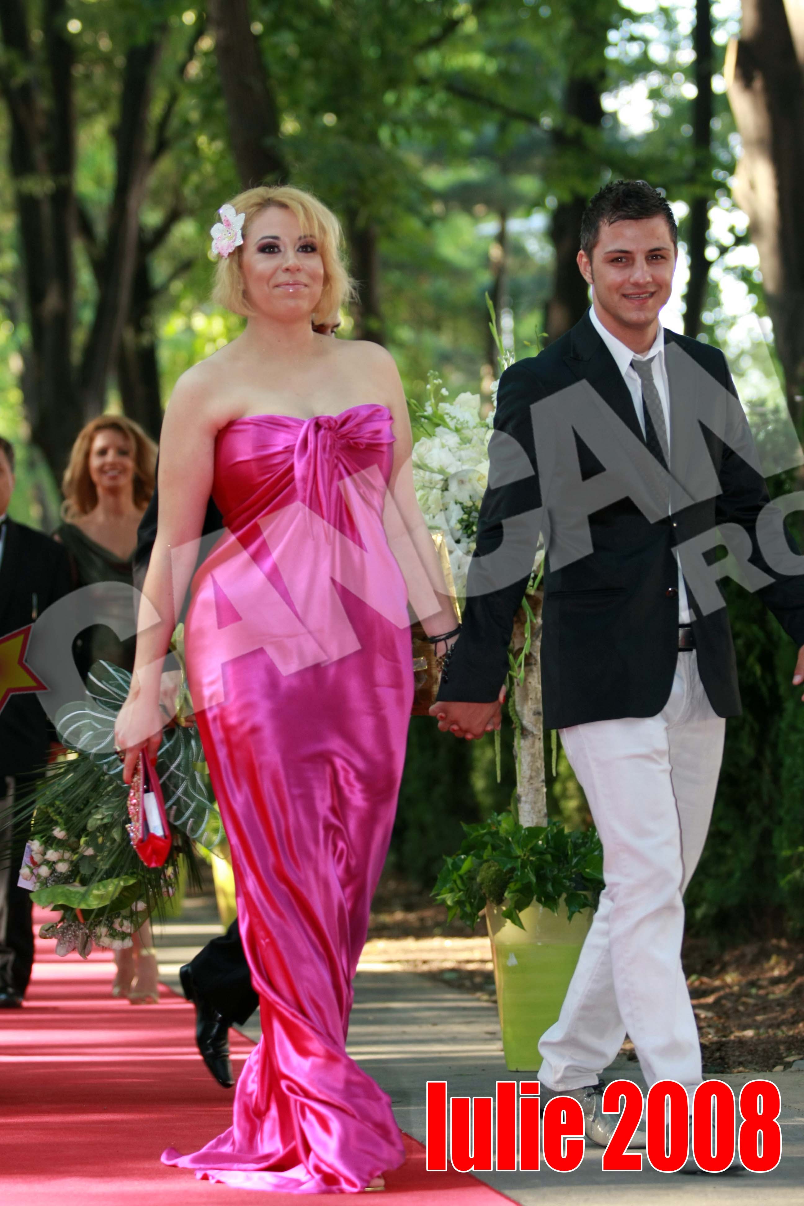 Oana a aratat impecabil la nunta sotilor Adelina si Cristi Chivu