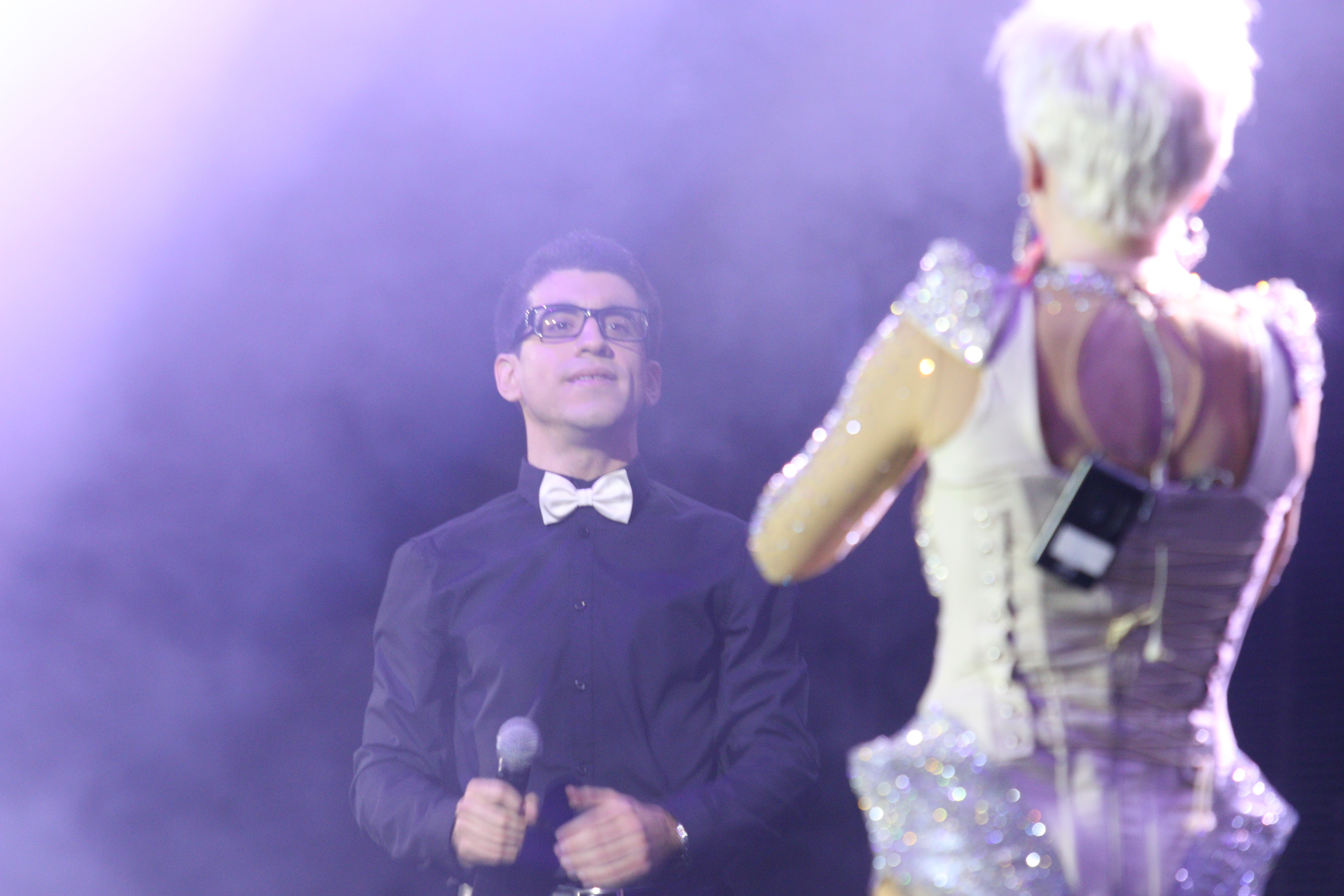 Artista a cantat alaturi de Petru Calinescu, fiul lui Florin Calinescu