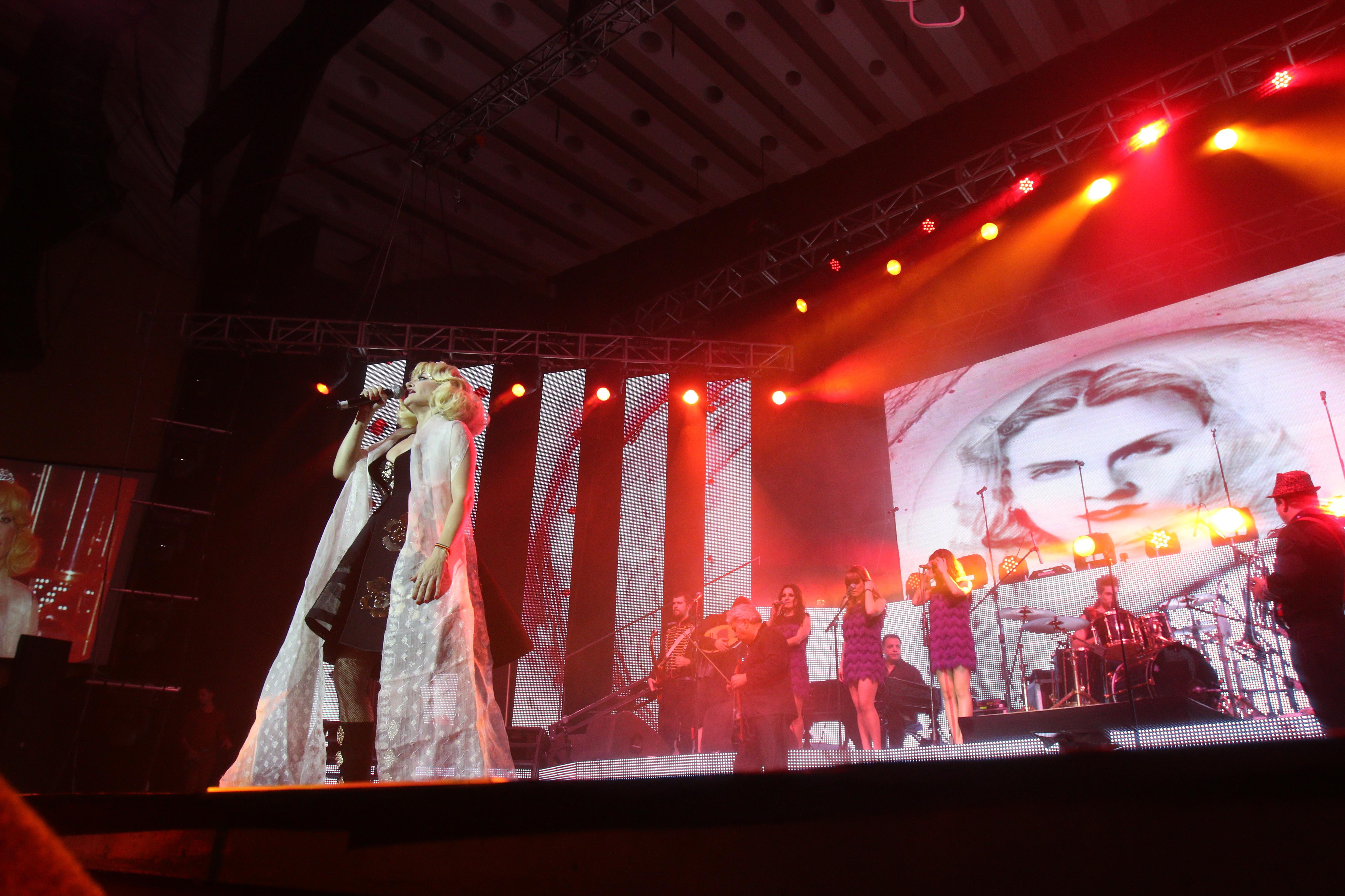 Artista a cantat o melodie de-a Mariei Tanase