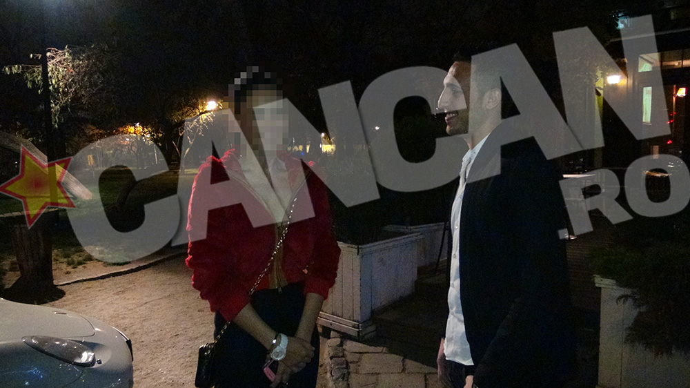 Vedeta si Tommy s-au aratat zambitori in fata camerelor de filmat