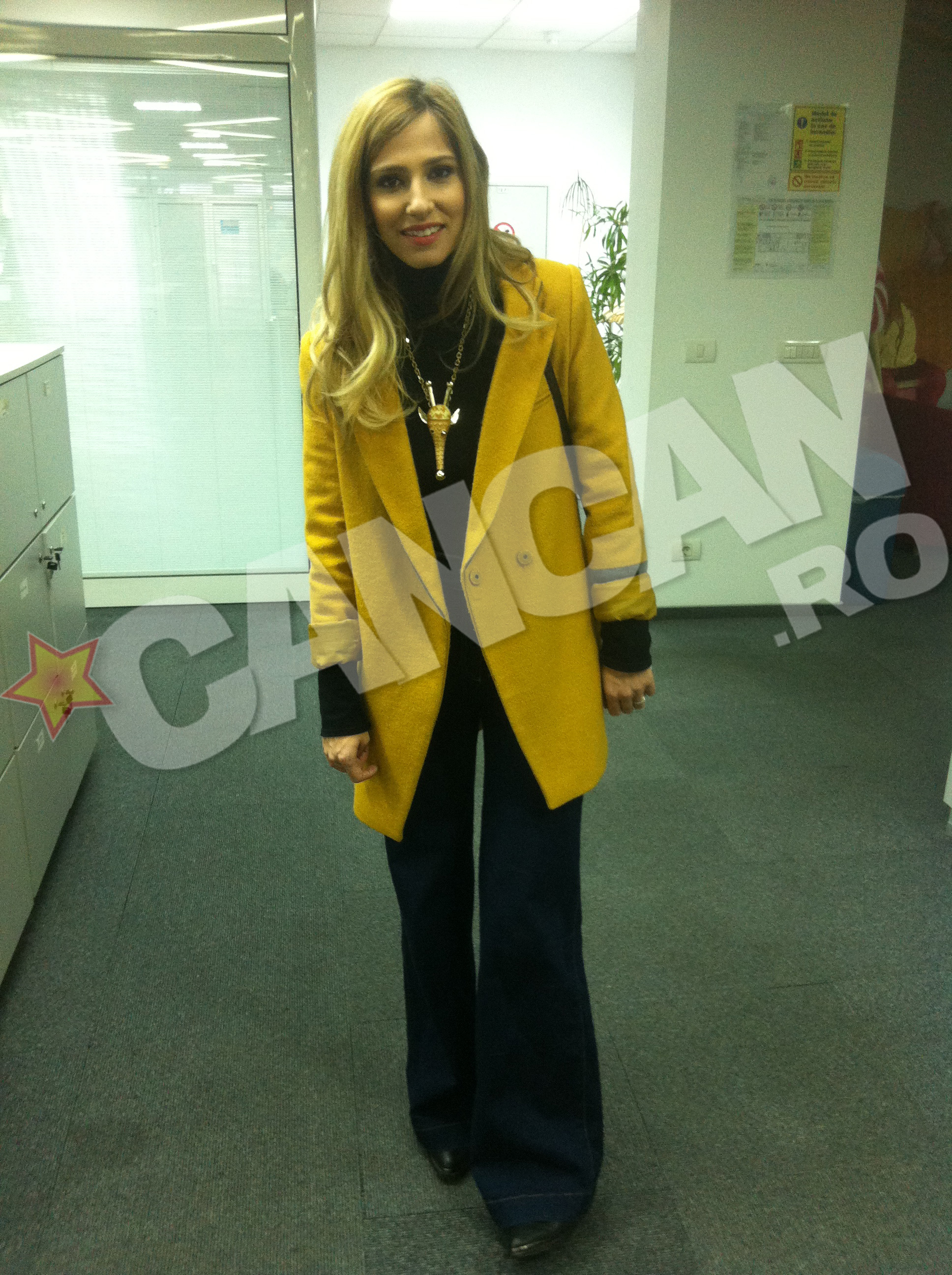 Desi este insarcinata in ultimul trimestru, Dana si-a pastrat silueta de vis