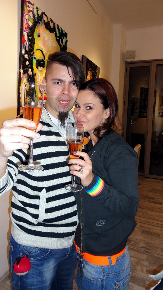 Titi este foarte fericit alaturi de sotia lui, Roxana, fosta bebelusa de la 