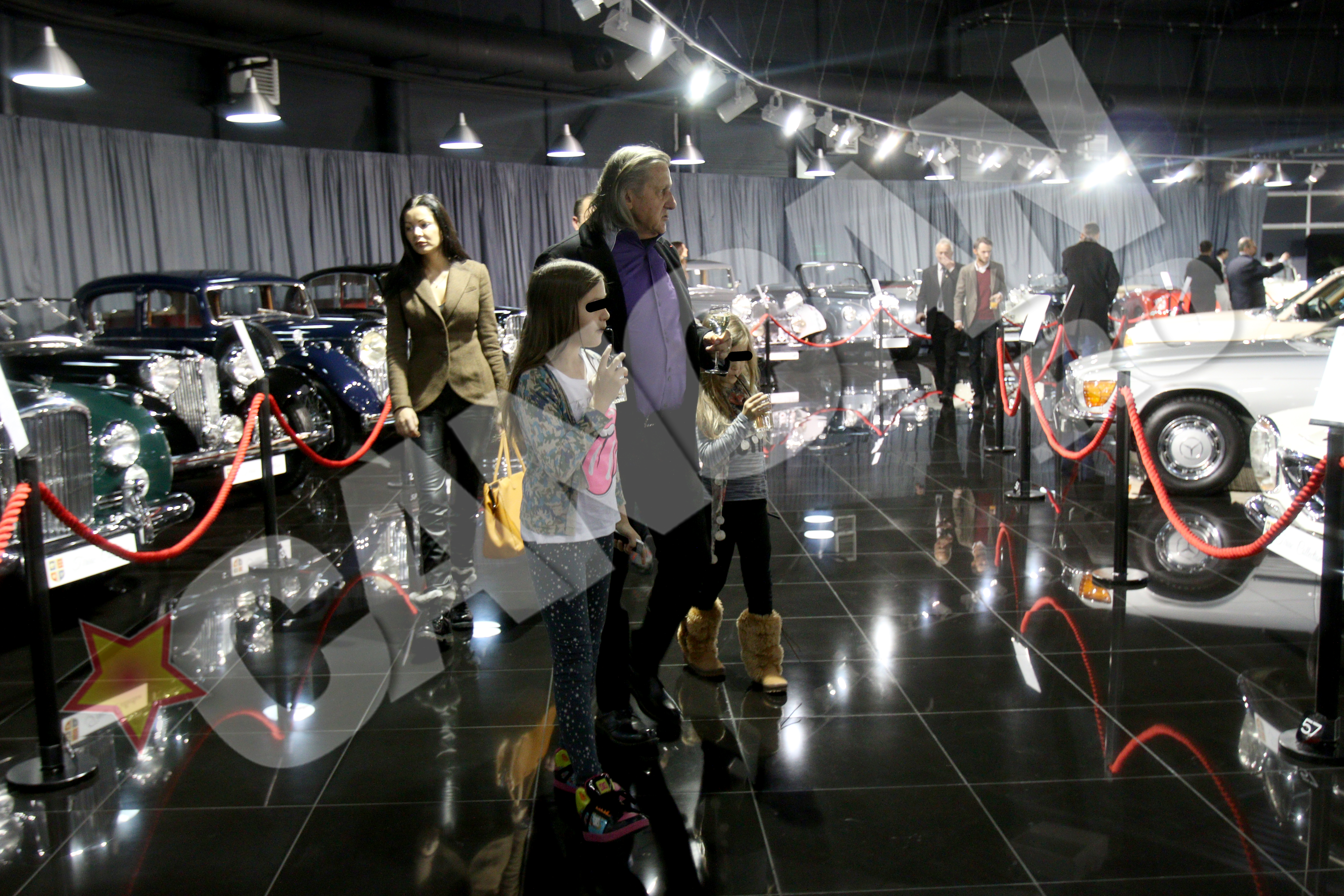 Ilie Nastase a venit la eveniment impreuna cu sotia sa, Brigitte, si cele doua fete