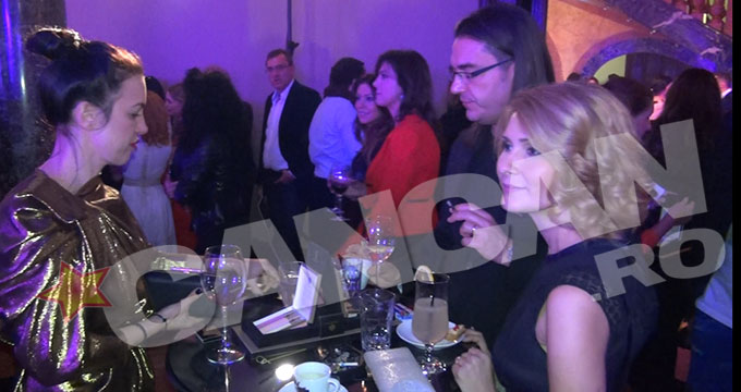 Alessandra a stat toata seara langa proaspatul ei sot