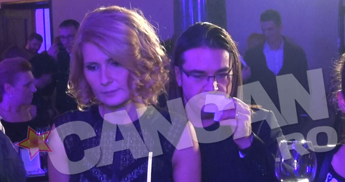 Sandra si Sergiu au testat impreuna mai multe parfumuri