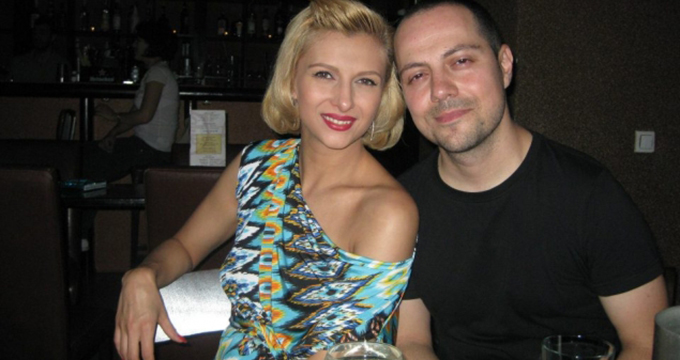 Lora si sotul ei, Dan Badea, au reusit sa cumpere doua apartamente intr-un an