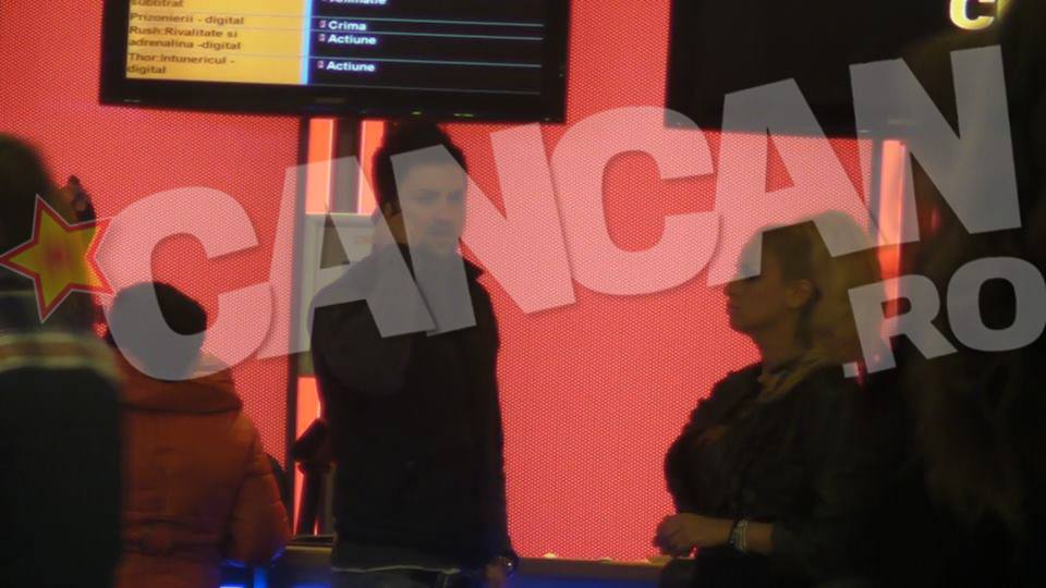 Apelul primit de Zuluf a nemultumit-o pe Sanzi, care nu a fost prea bine dispusa cat timp acesta a vorbit la telefon