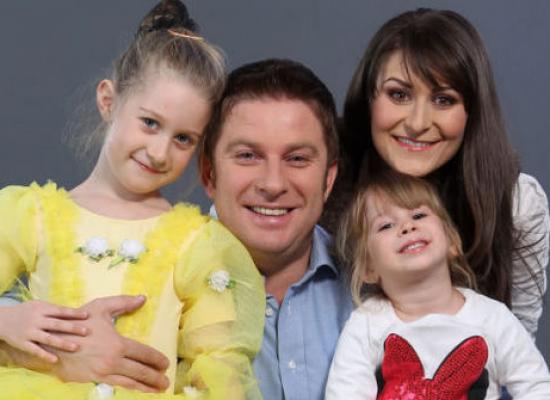 Pavel Bartos, alaturi de familia lui