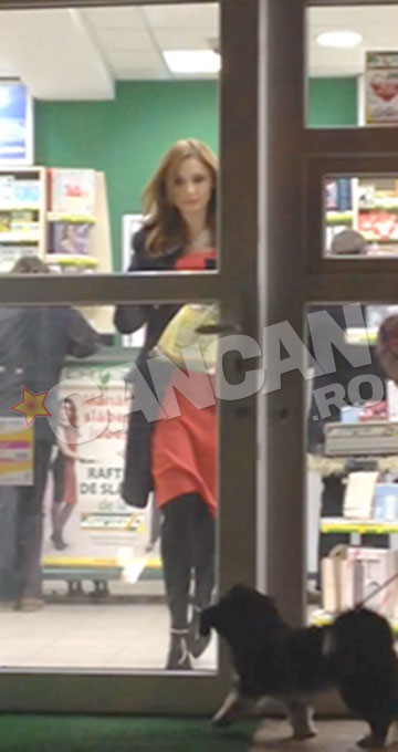 Ca sa previna gripa, Ligia si-a luat o plasa plina de medicamente