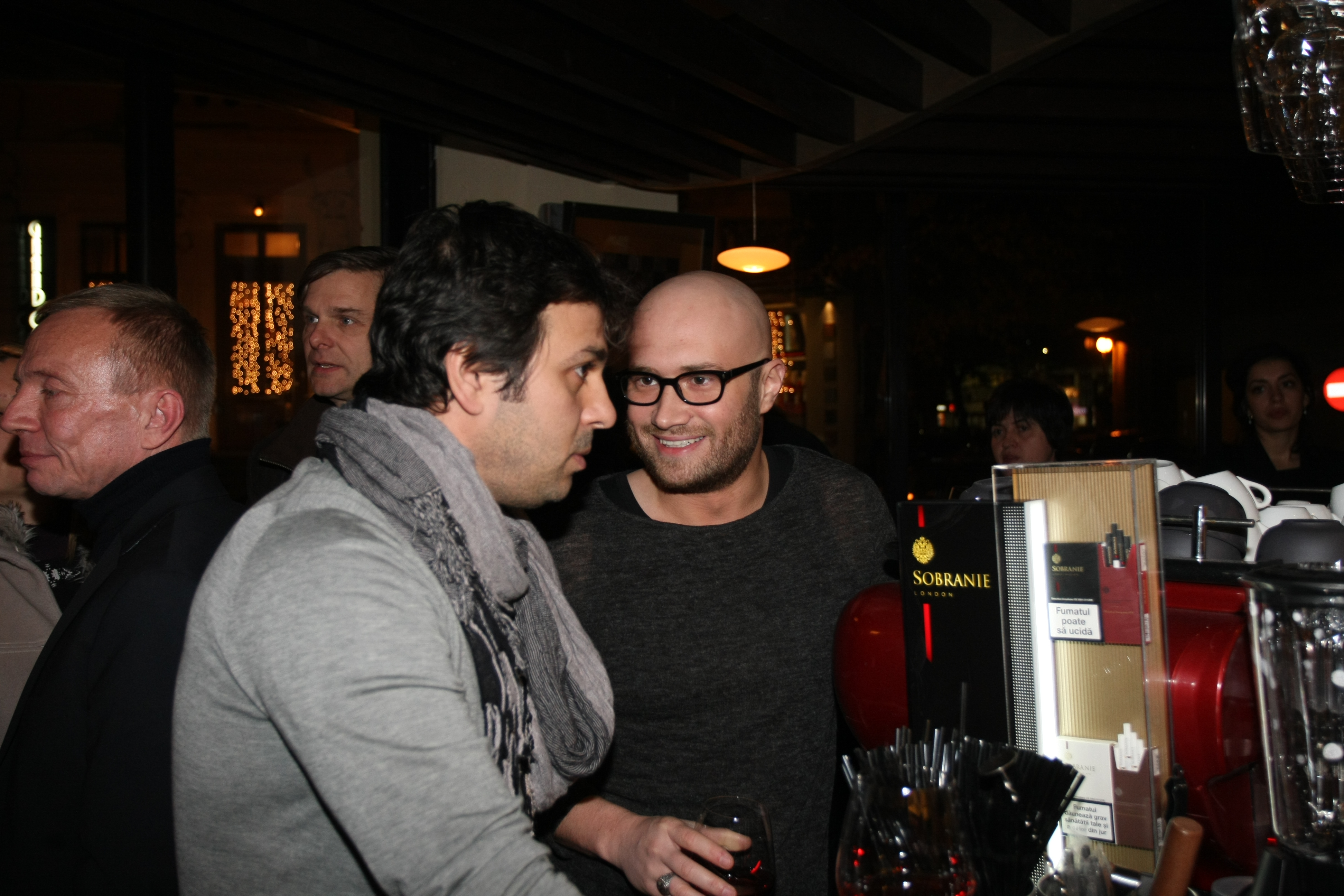 Cei doi nu sunt doar buni prieteni si ci colaboratori