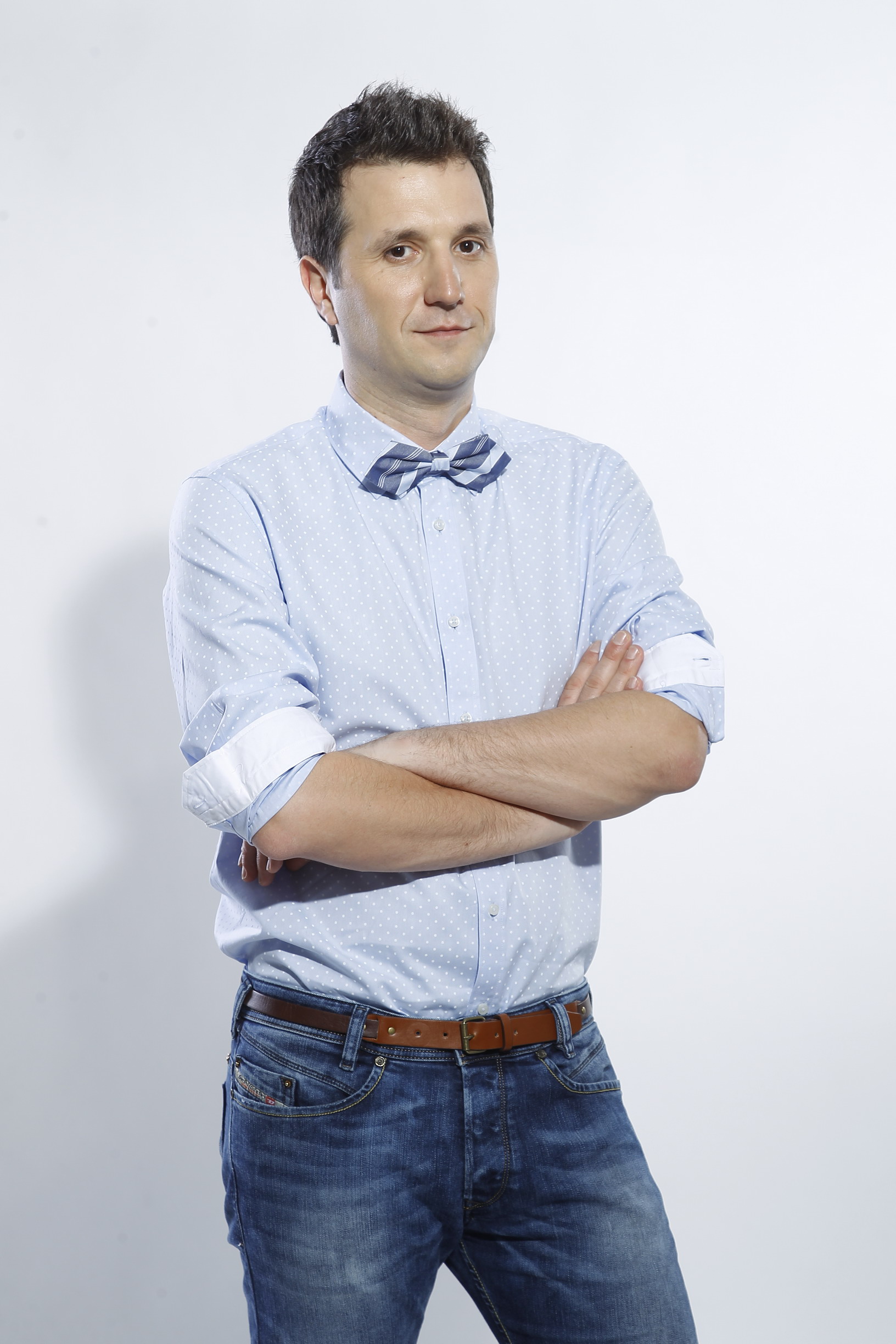 Andi Moisescu a fost parasit de tata in copilarie