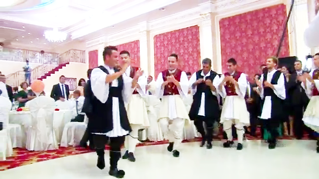 Desi nu este machidon, Marcel stie toate traditiile