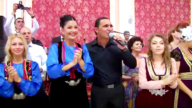 Fericita, Cristea dadea dedicatii pentru sotul ei