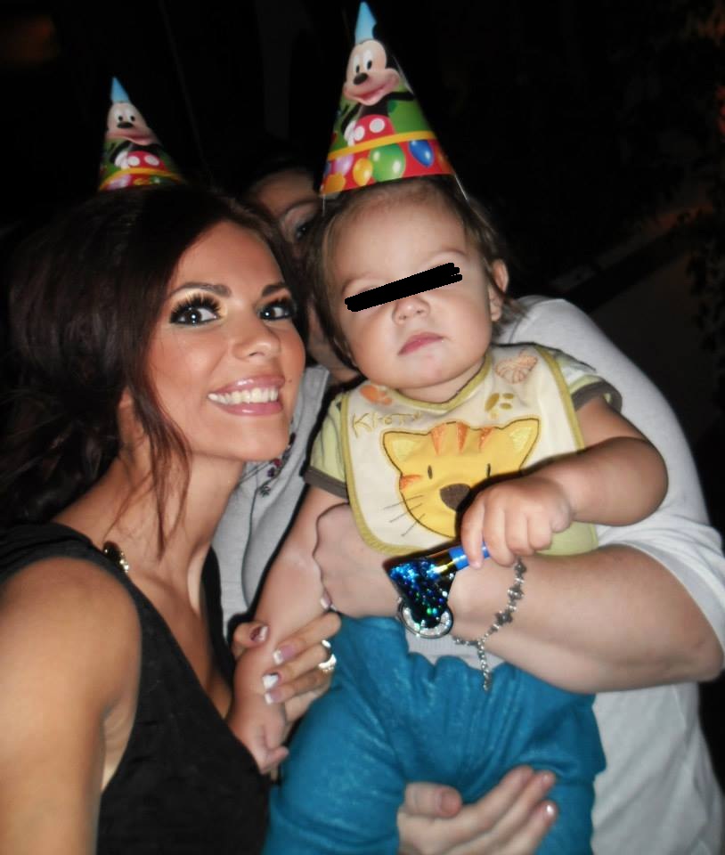 Micutul Luca - Andrei are toata atentia mamei sale