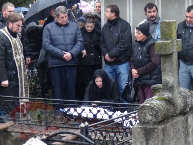 La sfarsitul lunii trecute, Rita Muresan si-a condus mama pe ultimul drum